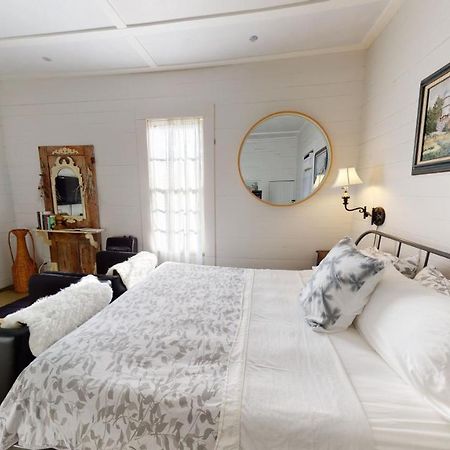 The Farmhouse Private Apartments Eufaula Extérieur photo